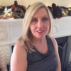 Meet your Posher, Deborah